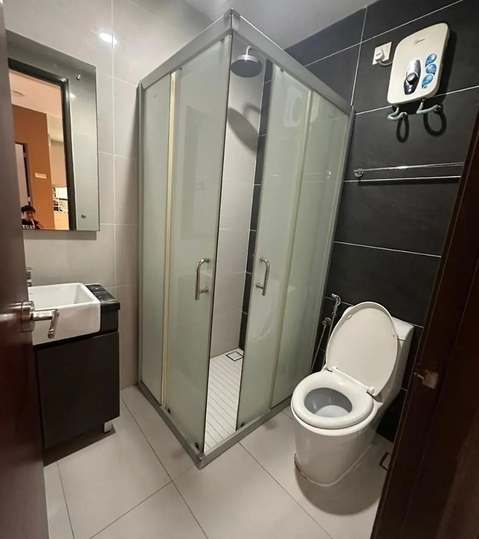 Guest house Homestay Ayuzizan Countrygarden Dangabay Jb Johor Bahru