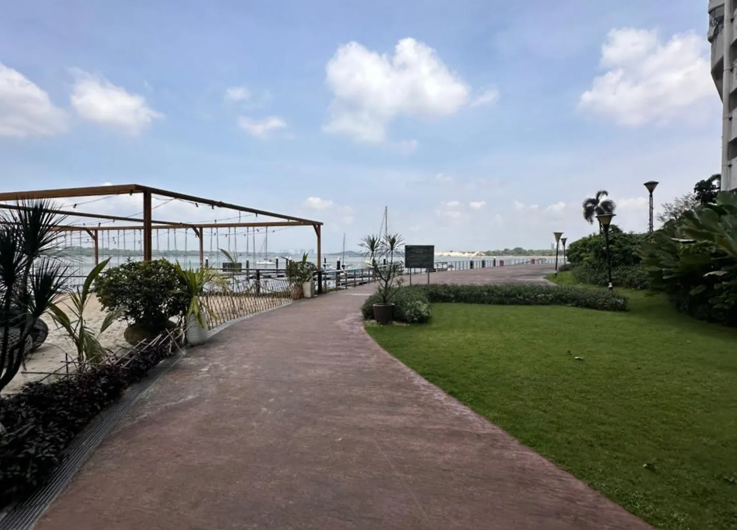 Homestay Ayuzizan Countrygarden Dangabay Jb Johor Bahru Guest house